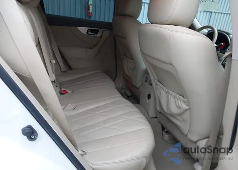 2010 Infiniti Fx35 z USA, uszkodzony, nr VIN JN8AS1MW0AM855993